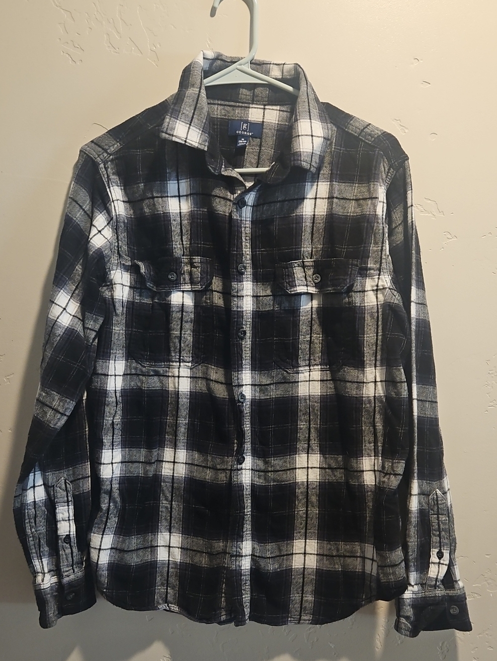 George Black & White Plaid Flannel Size MED